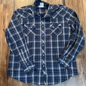 Men’s Wrangler Navy and White Plaid Button Down Shirt